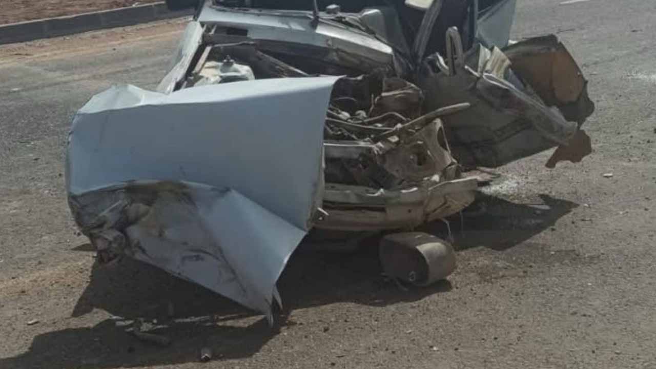 Şanlıurfa’da kamyon ile otomobil çarpıştı: 1 ölü, 3 yaralı