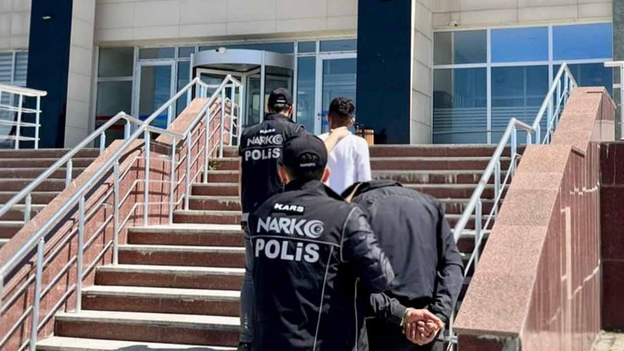 Kars’ta haklarında hapis cezası bulunan 3 şahıs yakalandı