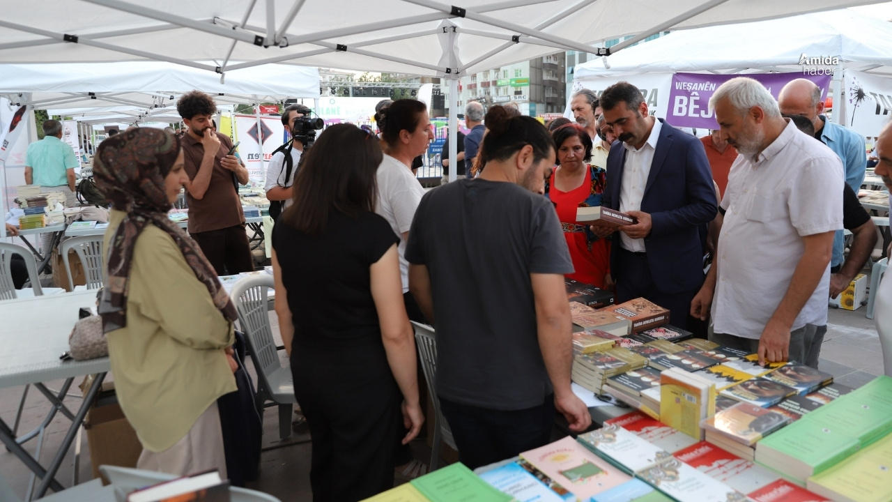 Kürtçenin kalbi Diyarbakır Dağkapı’da atıyor: Kitap Günleri başladı