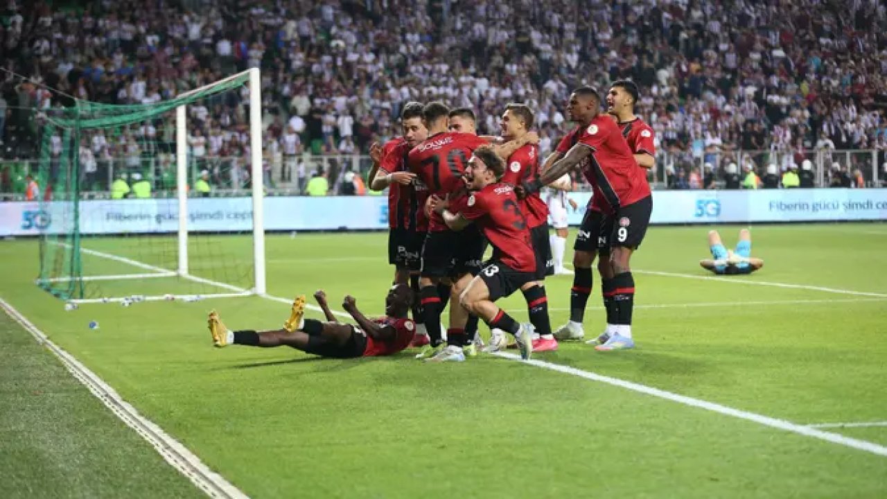 Süper lige çıkan son takım belli oldu: İstanbul takımlarına yenisi eklendi