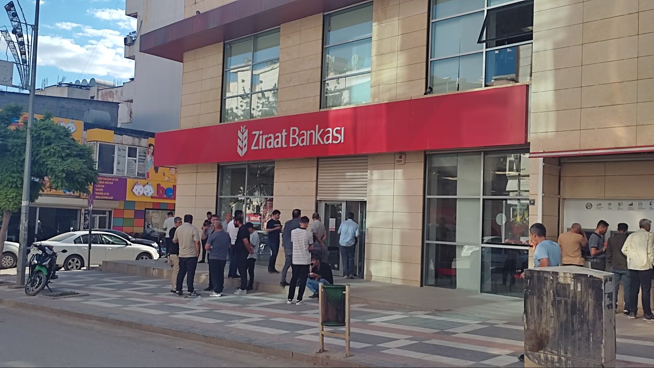 Şanlıurfa'da banka müdürüne bıçak çeken kişi yakalandı