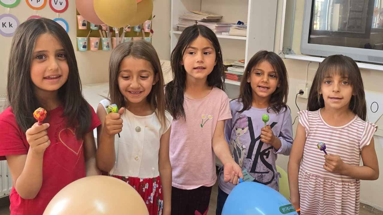 Adıyaman’da 42 Kız öğrenciye ücretsiz saç kesimi hizmeti verildi