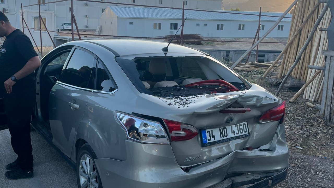 Adıyaman'da Tır ile otomobil çarpıştı: 2 yaralı
