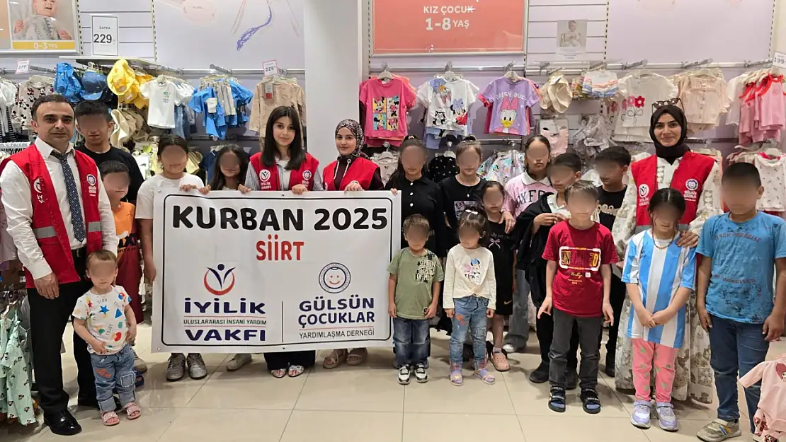 Siirt'te 300 yetim çocuğa bayramlık giysi hediye edildi