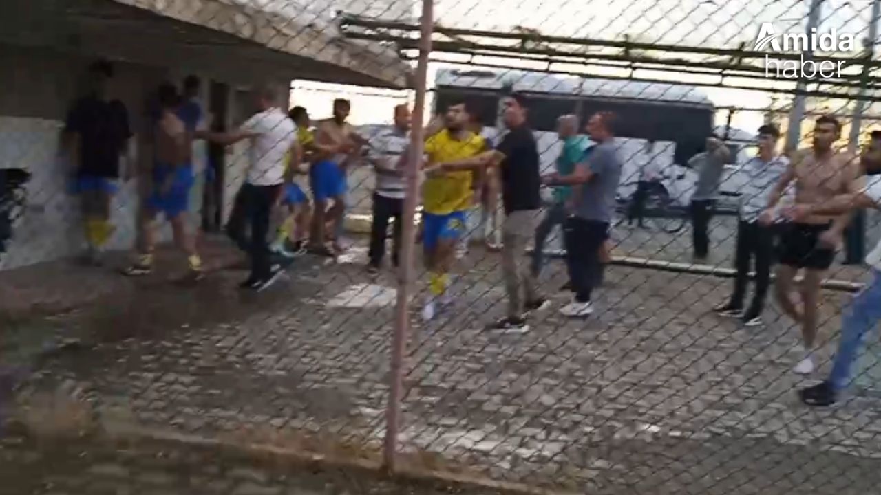 Diyarbakır’daki maçta tansiyon yükseldi, kavga çıktı
