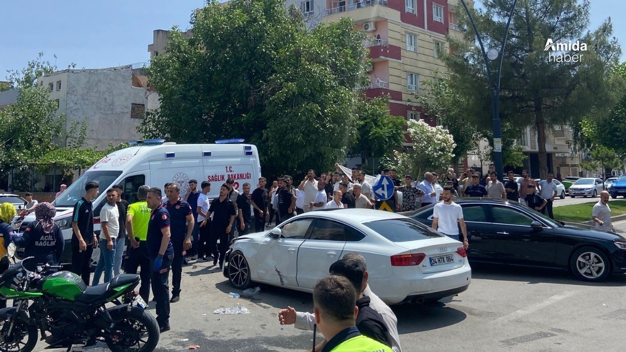 Batman'da zincirleme kaza: 4 kişi yaralandı