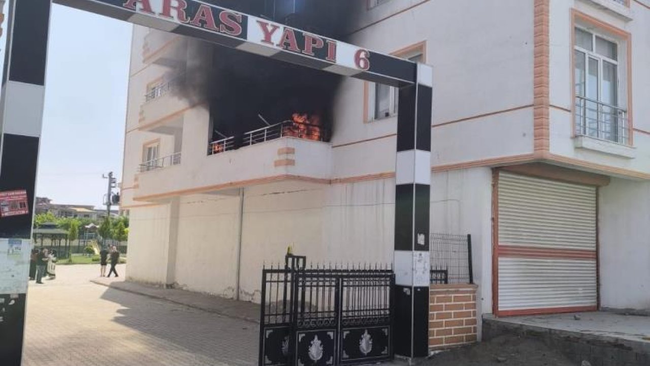 Diyarbakır'da bir evin balkonunda çıkan yangın korkuttu