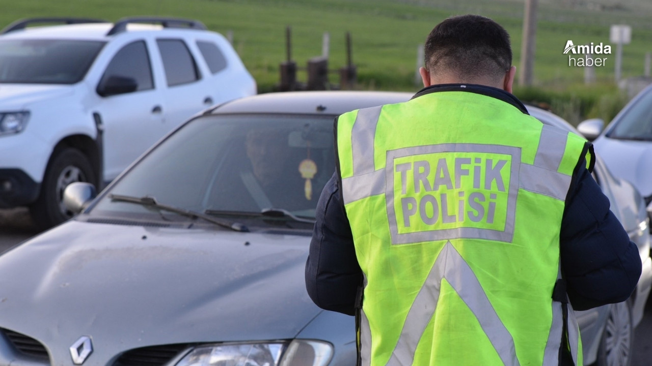 Kars’ta asayiş ve trafik uygulamaları sürüyor