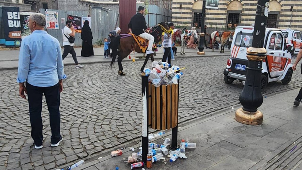 Diyarbakır’da bayram bitti, çöpü kaldı