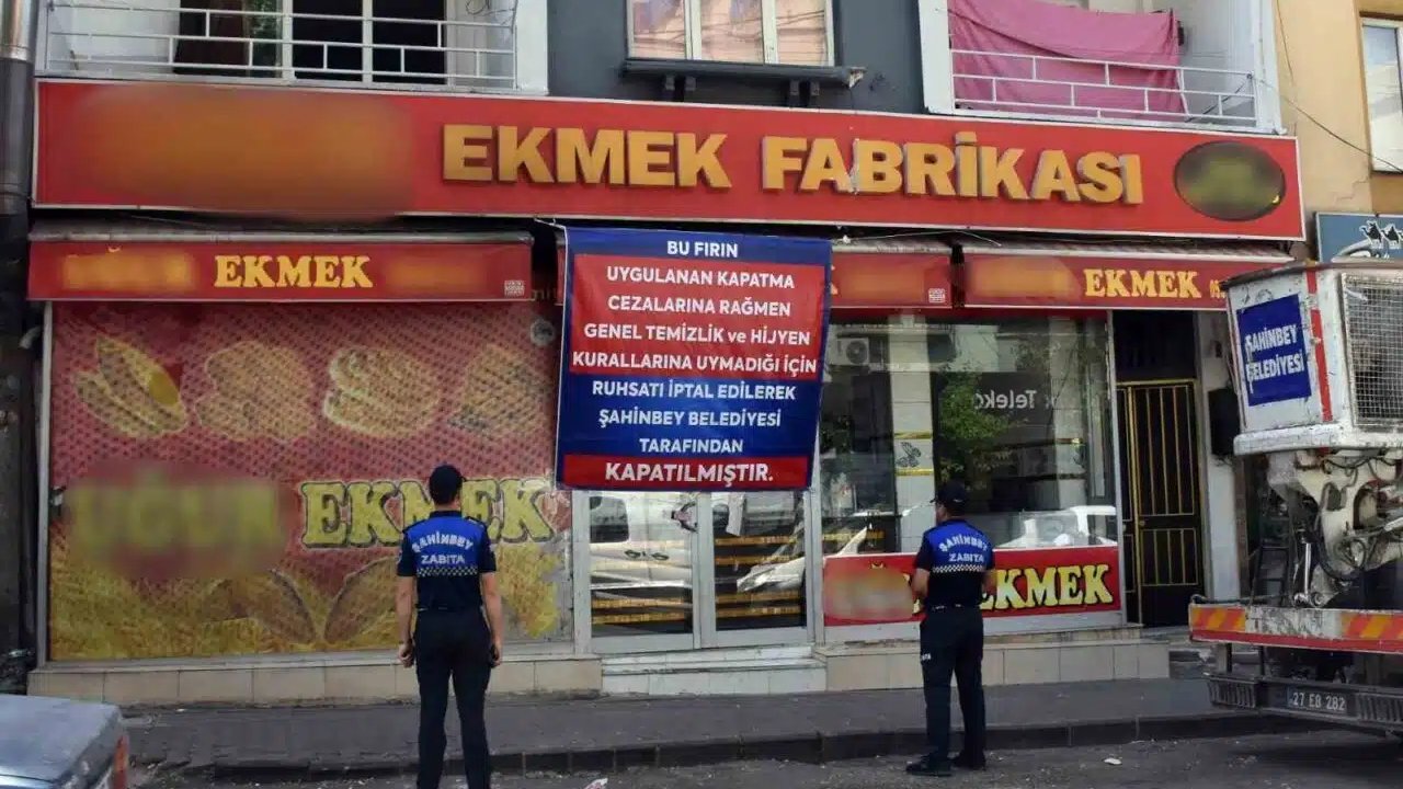 Gaziantep'te hijyen kurallarına uymayan ekmek fırını kapatıldı