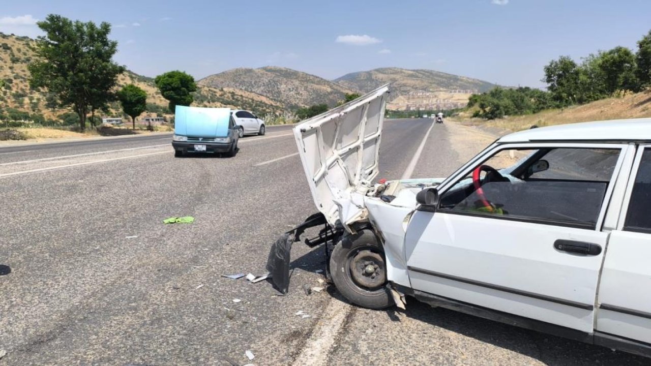 Adıyaman’da otomobiller çarpıştı: 2 yaralı
