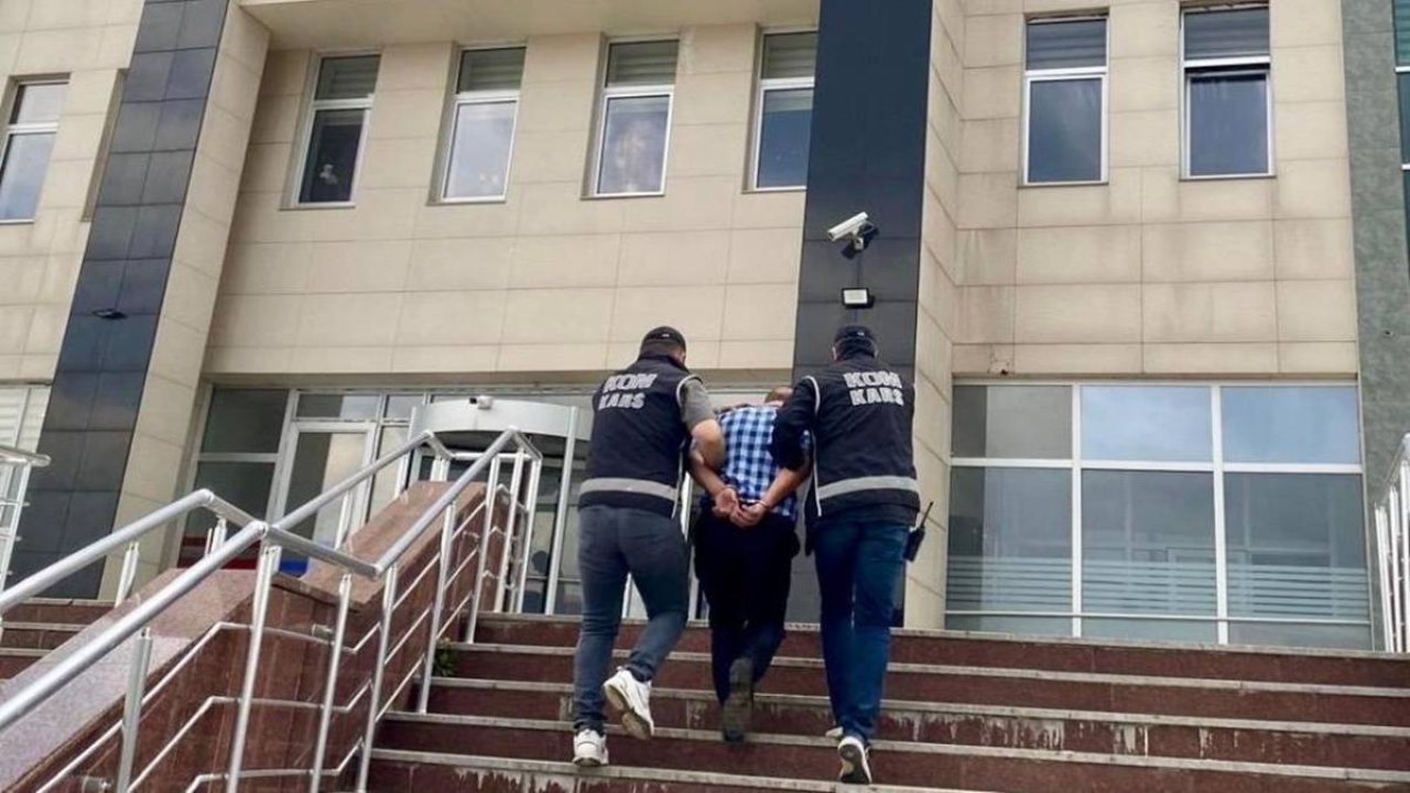 Kars’ta farklı suçlardan aradan firari hükümlü yakalandı
