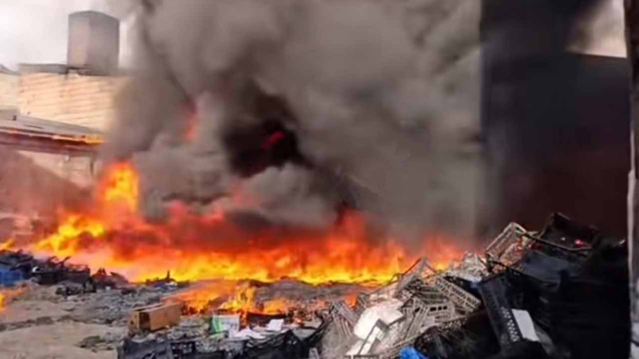 Ağrı’da işyeri yangını