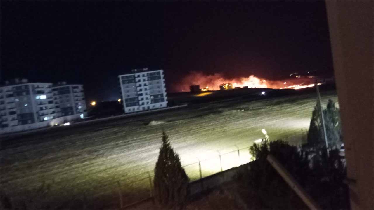 Diyarbakır'daki yangına TOMA müdahalesi