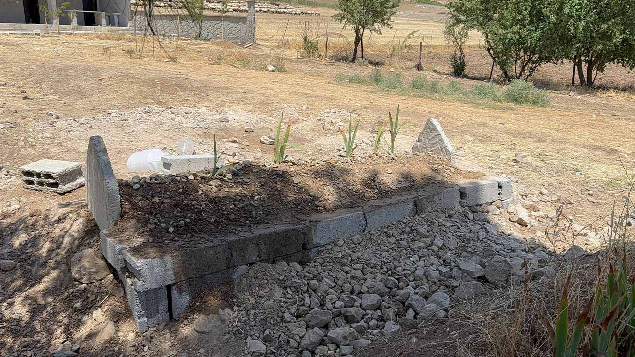 Batman'da balkon çökmesi sonucu yaşamını yitiren 3 kişi defnedildi