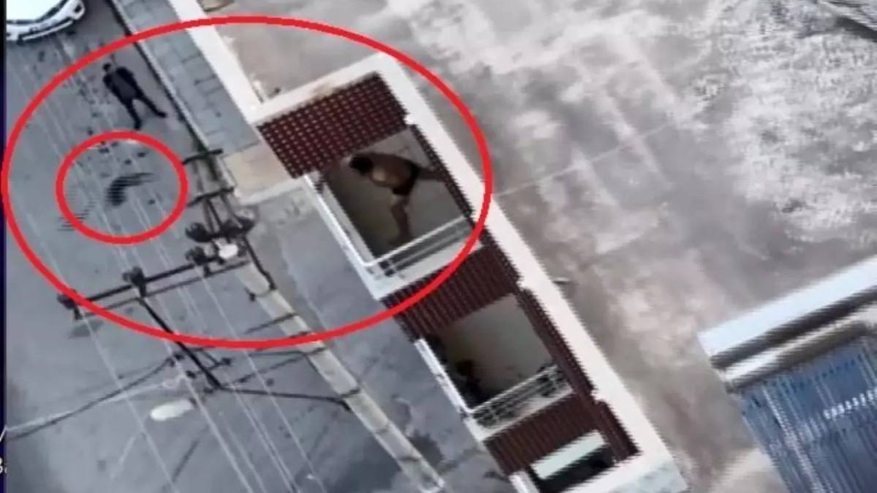 Mersin’de uyuşturucuyu çatıya attı: Drondan kaçamadı