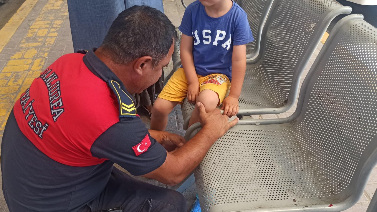 Küçük çocuğun imdadına itfaiye yetişti: Şanlıurfa'da korkutan anlar
