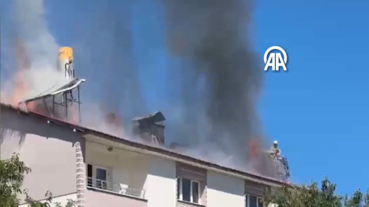 Tunceli’de 5 katlı binada yangın
