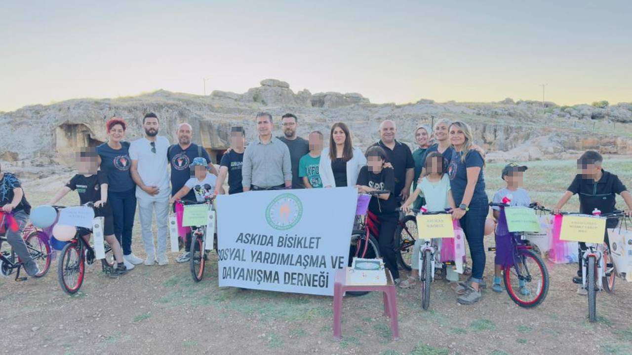 Diyarbakır’da 30 öğrenciye bisiklet hediye edildi