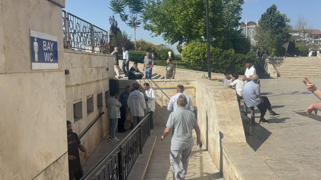 Sivas'ta camide baygın bulunan kişi hastanede öldü
