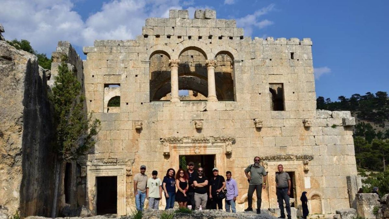 Mersin’de tarihi yapılara yoğun ilgi