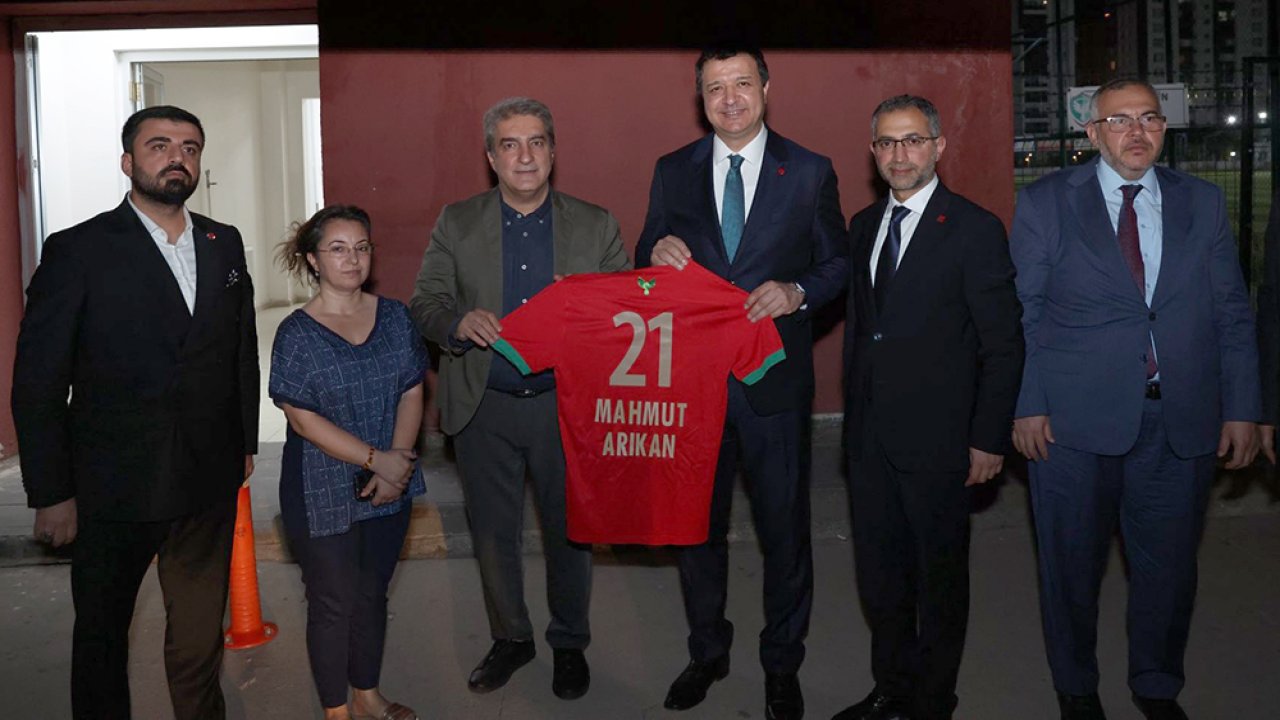 Saadet Partisi lideri Amedspor’da: Yanınızdayız