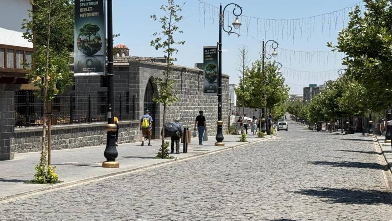 Diyarbakır’da kavurucu sıcaklar tarihi mekânları vurdu