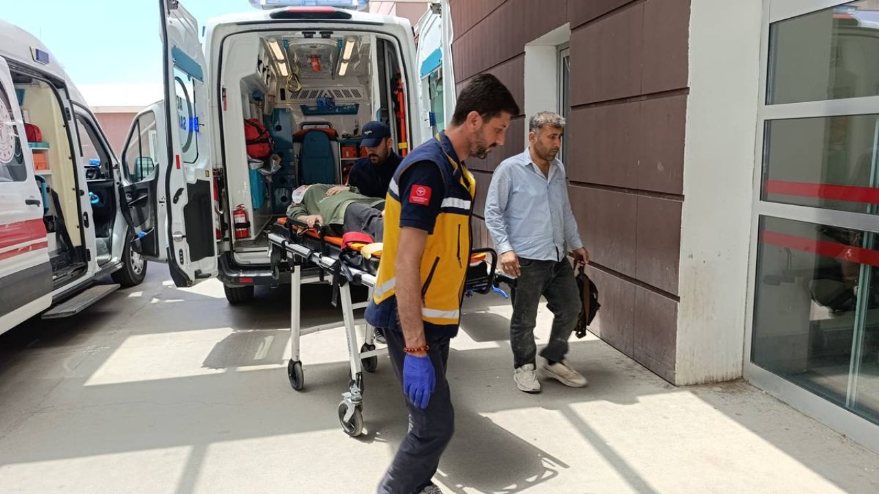 Adıyaman’da otomobil şarampole devrildi: 8 yaralı