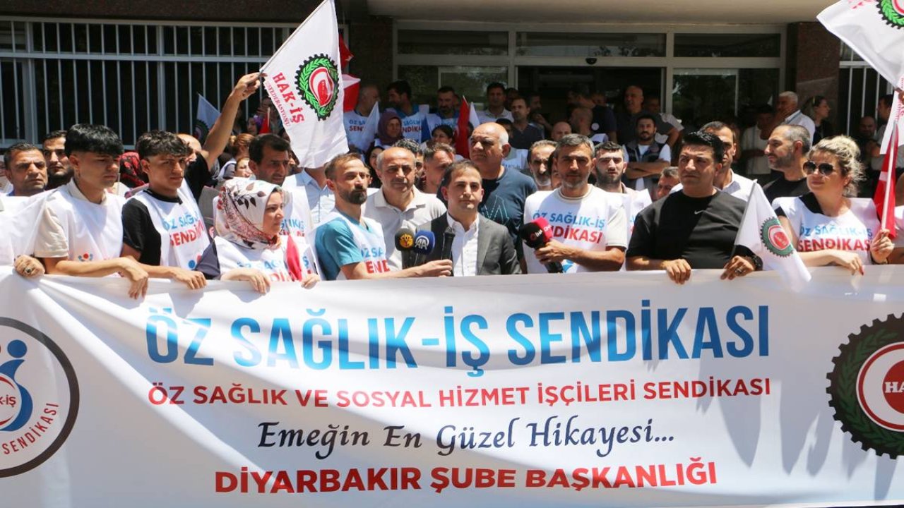 Diyarbakır’da sağlıkçılar eylem yaptı