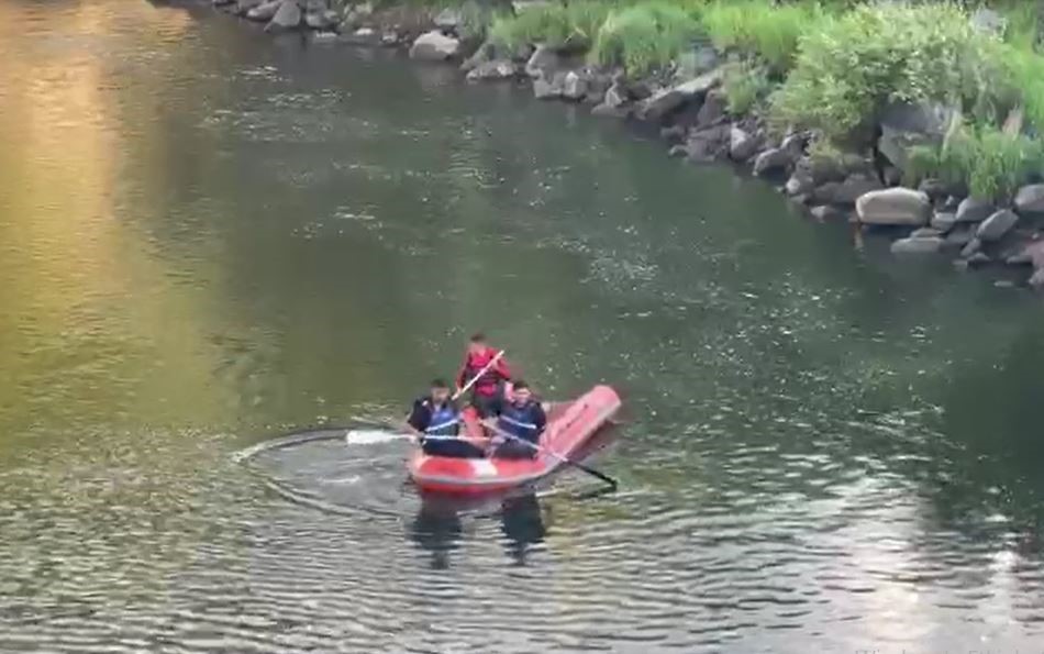 Ardahan'da nehirde iki genç boğuldu