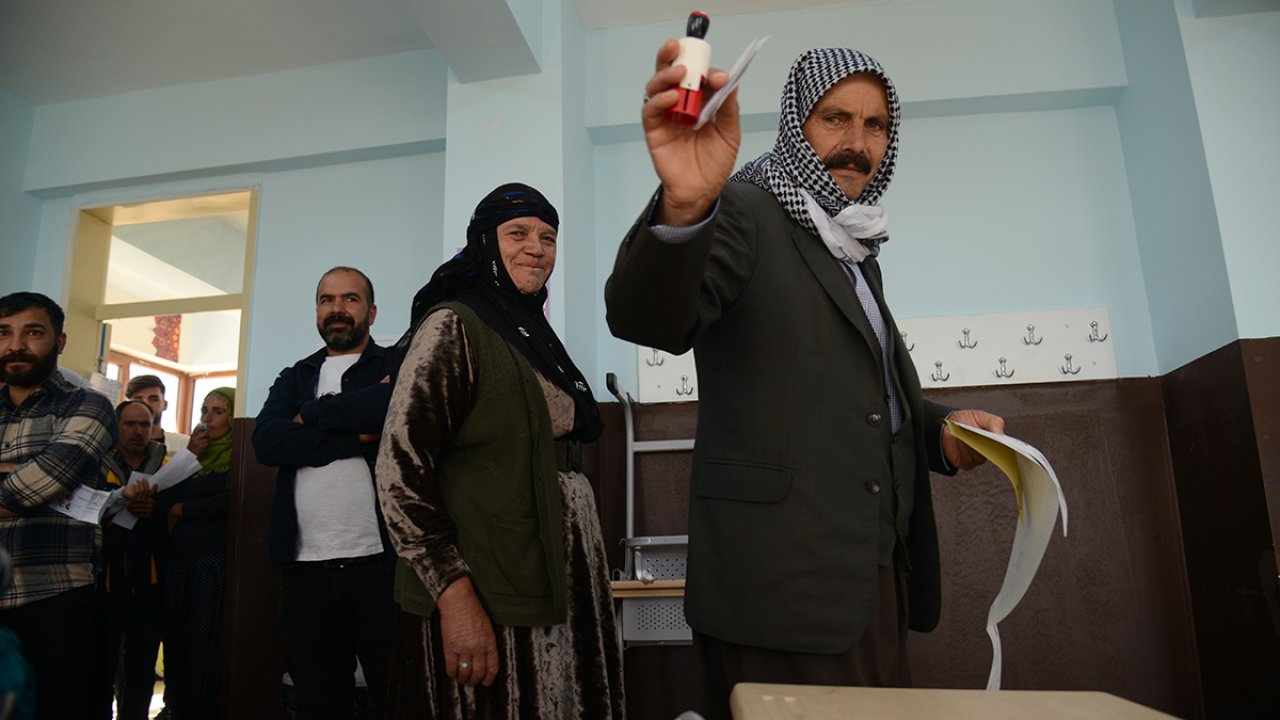 Diyarbakır’da ‘Bozkurt’ oy getirmedi: Muhtar daha fazla oy aldı