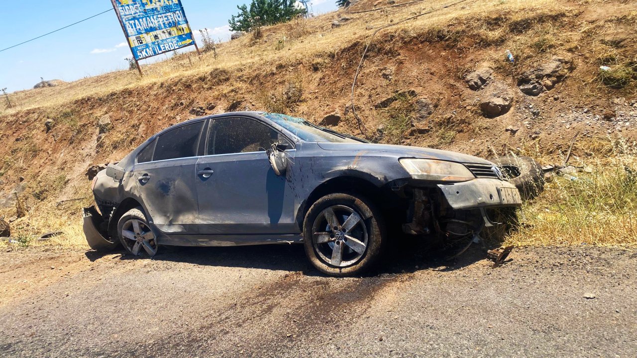 Şanlıurfa'da kaza: Otomobil devrildi, 3 yaralı var