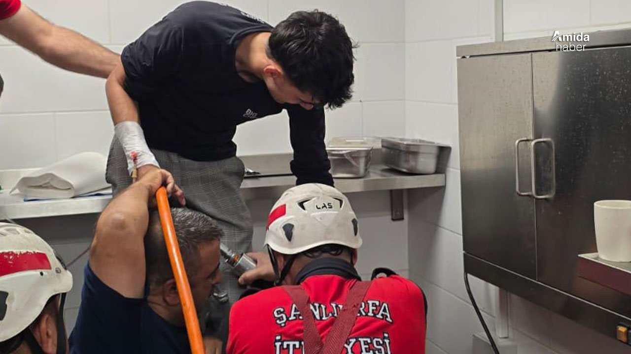 Şanlıurfa'da elini kıyma makinesine kaptıran çocuk kurtarıldı