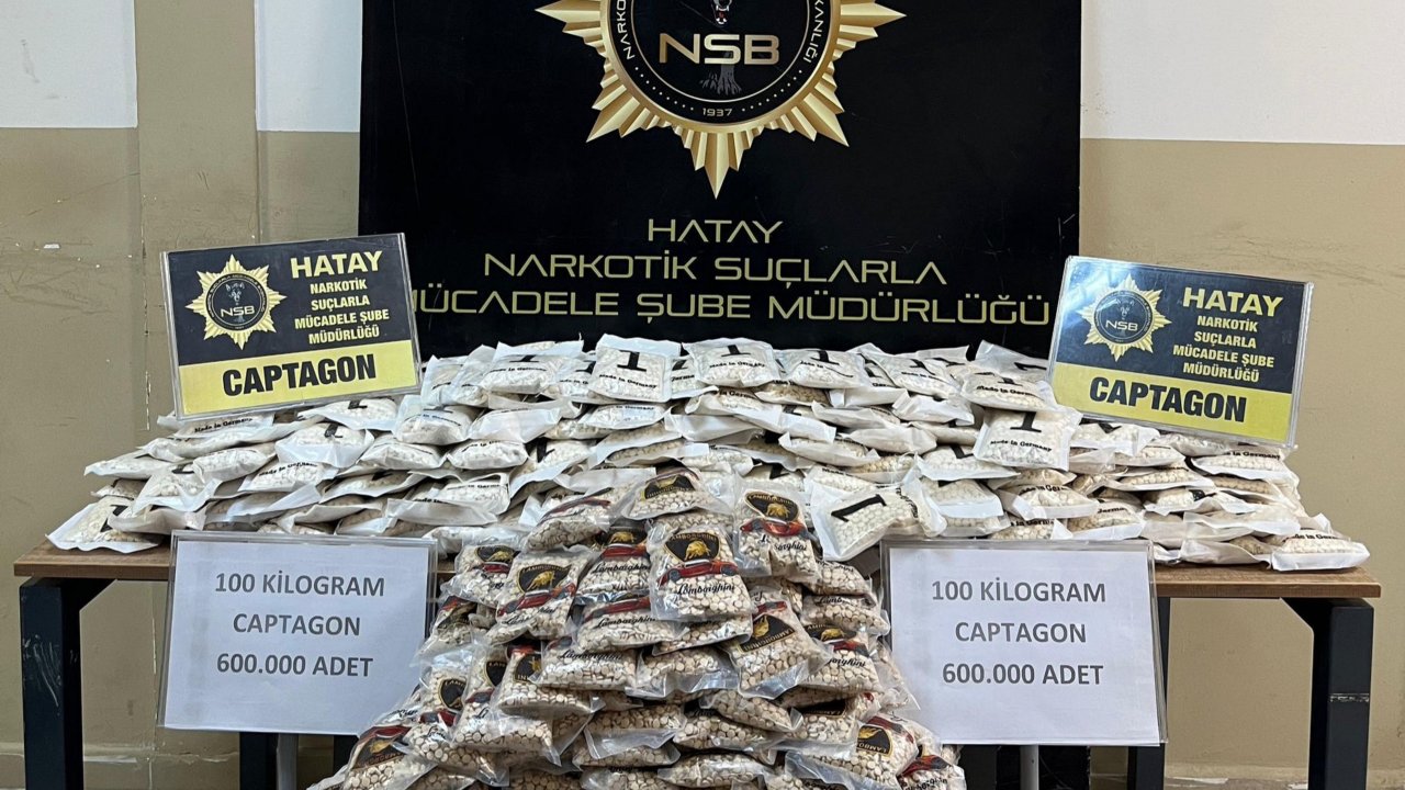 Hatay'da zehir tacirlerine darbe: 600 bin hap ele geçirildi