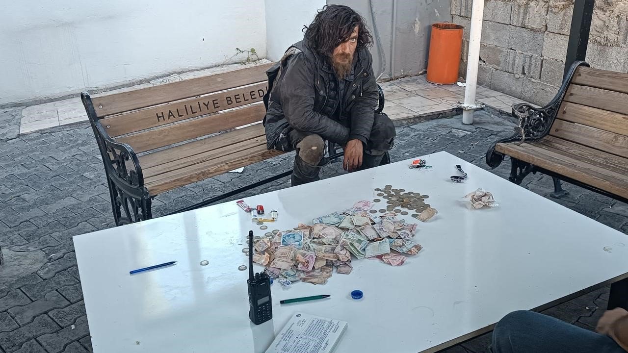Zengin dilenci yakalandı: Üzerinden 20 bin TL çıktı