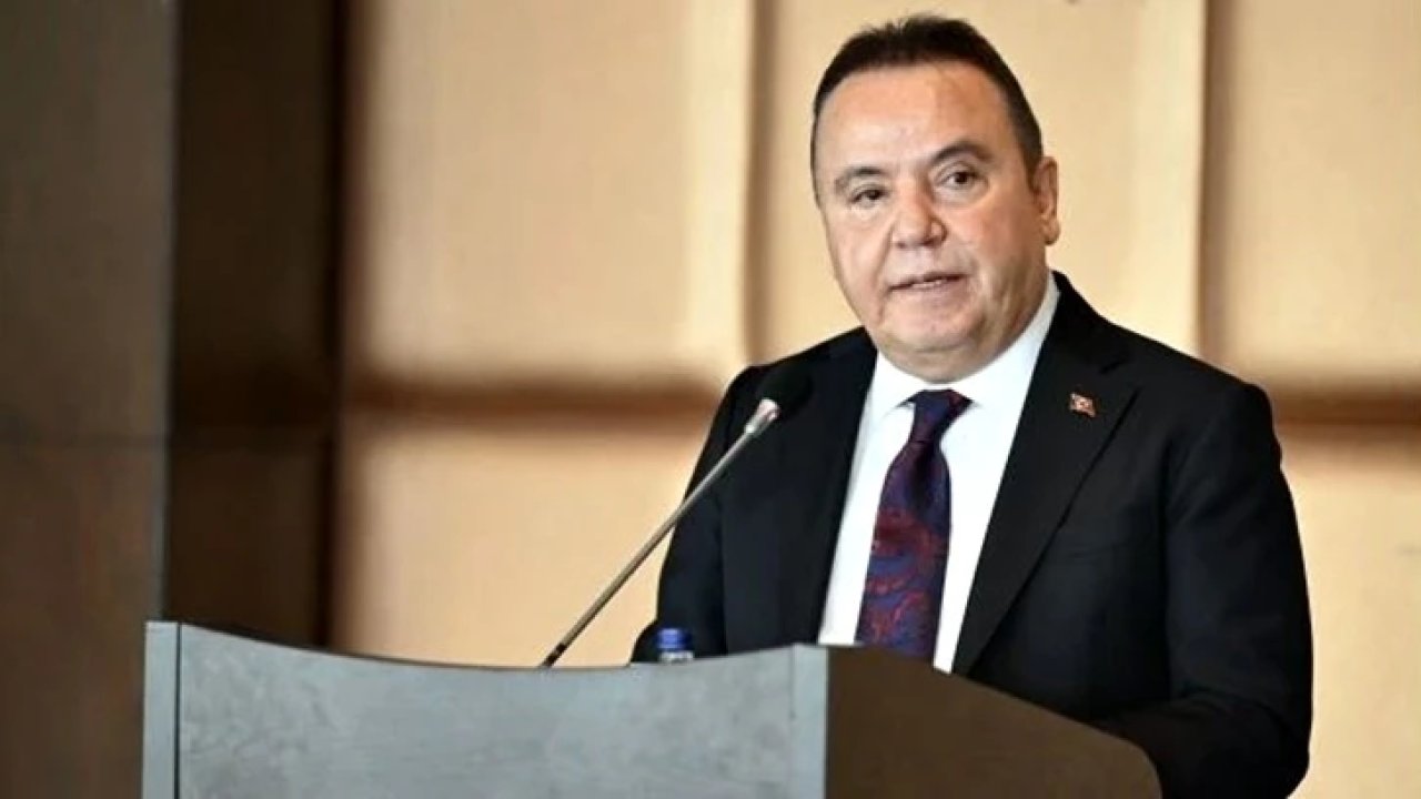 Tutuklanan Muhittin Böcek görevden uzaklaştırıldı