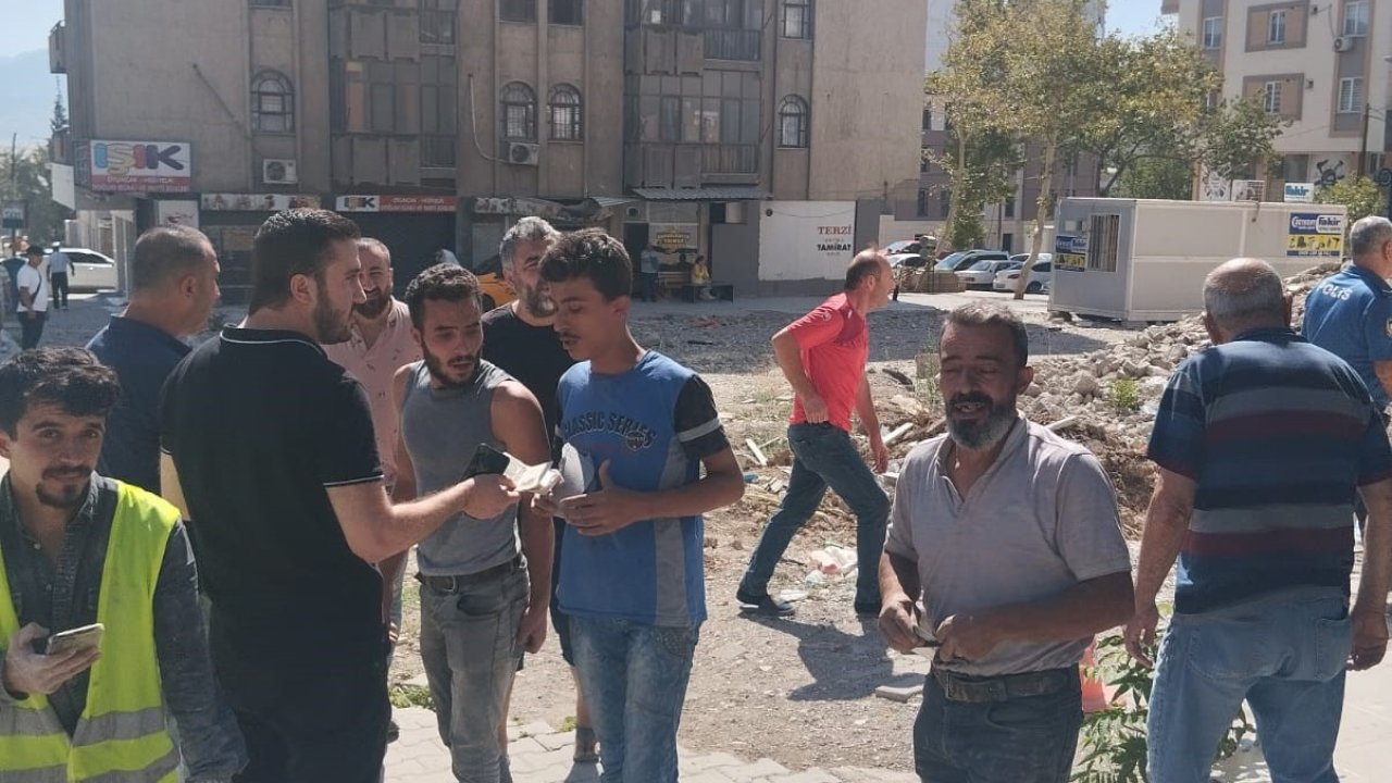 Çocukların üzerine moloz yağdı: Kahramanmaraş'ta korkunç olay