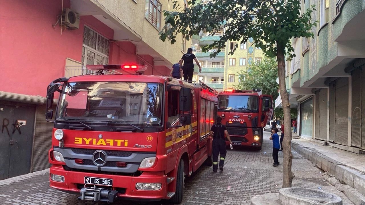 Diyarbakır'da mobilya atölyesinde korkutan yangın