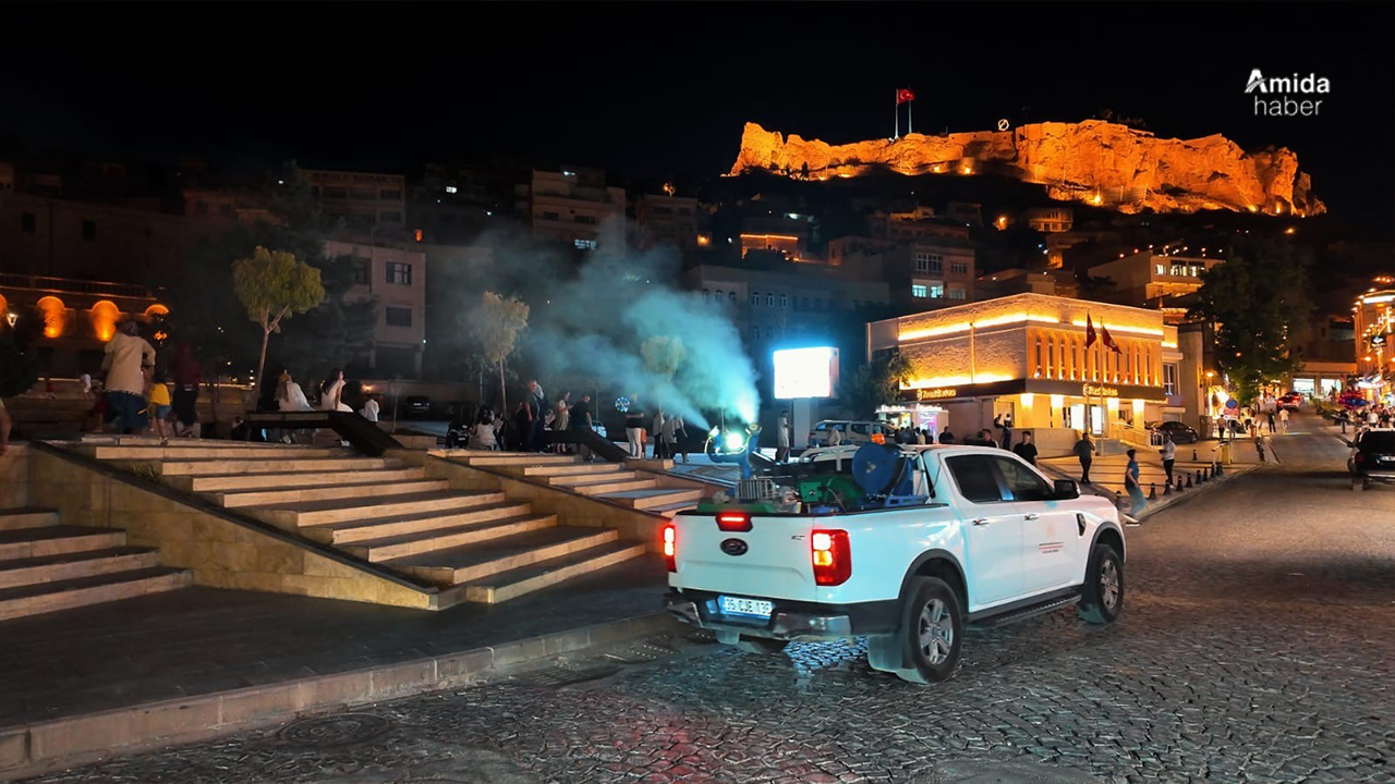 Mardin'de sivrisinek ve haşerelere karşı yoğun ilaçlama yapıldı