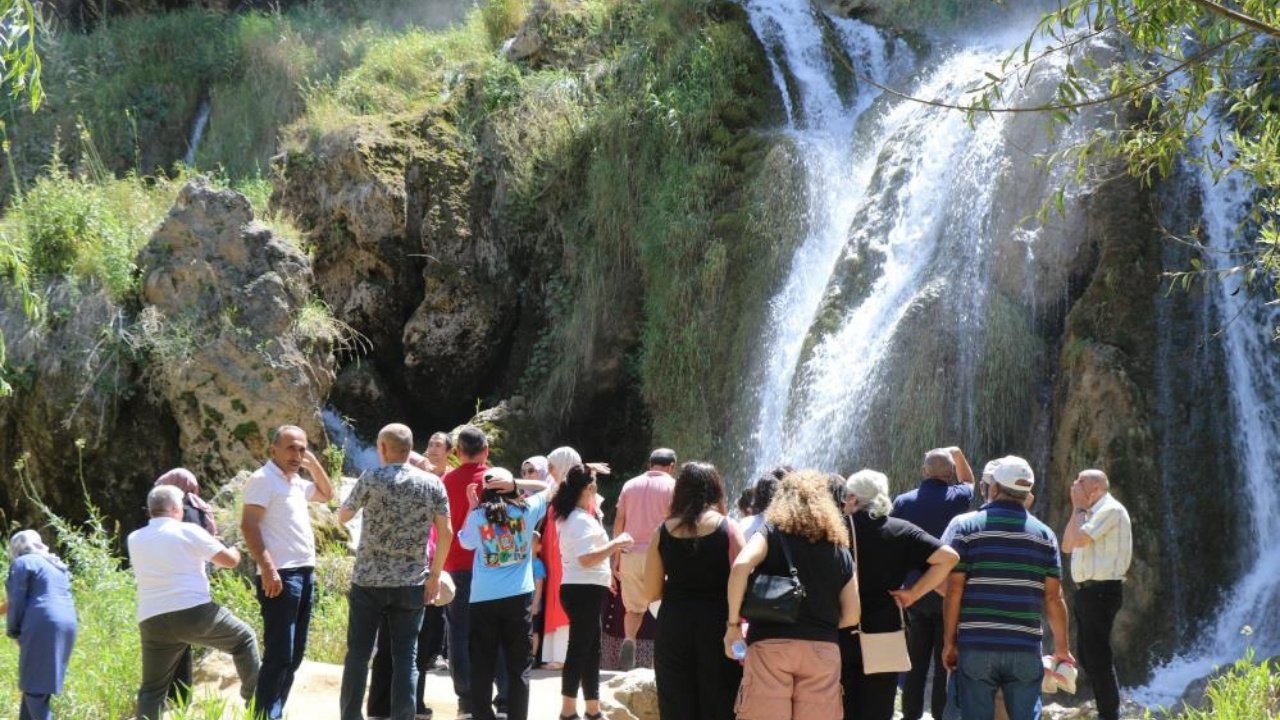 Girlevik Şelalesi turistlerin yeni gözdesi