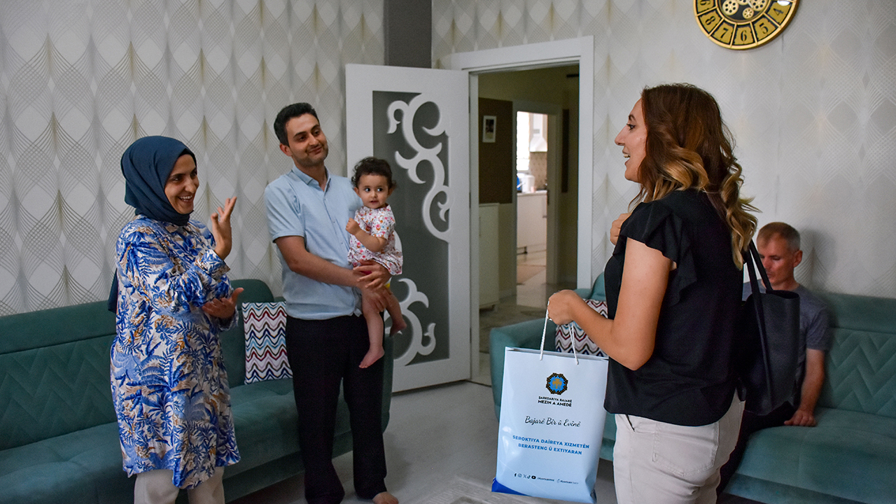 Diyarbakır’da ebeveynlere telsiz desteği