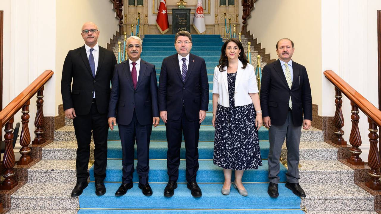 DEM heyetinden açıklama: Demirtaş serbest mi kalacak?