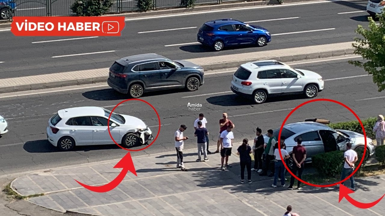 Diyarbakır’da kaza: Otomobil kaldırıma çıktı