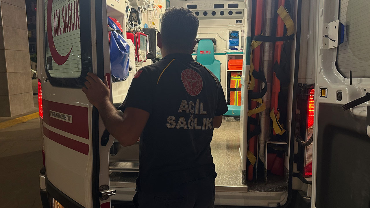 Adıyaman'da çapa motoru devrildi: 4 kişi yaralandı