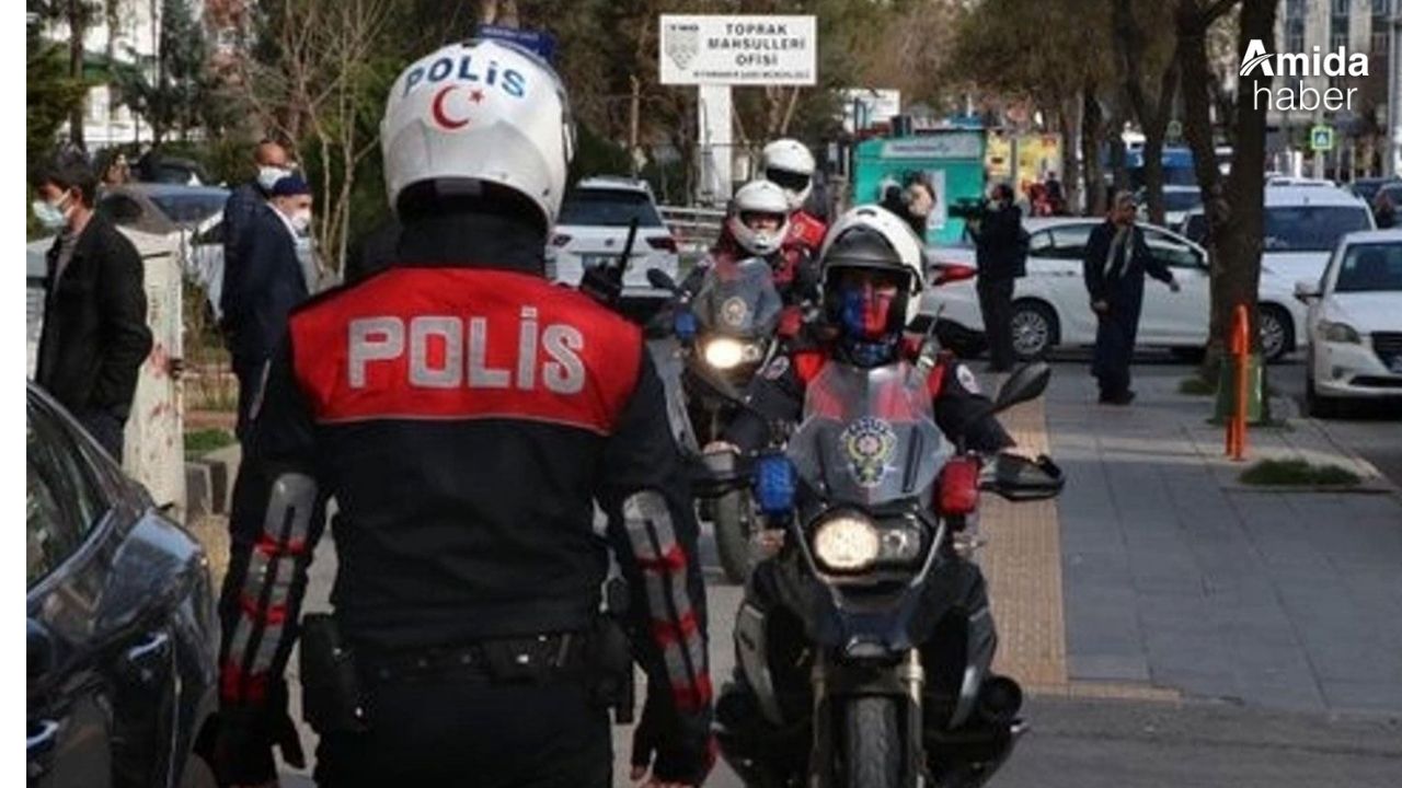 Diyarbakır'da yunus polisleri kaza geçirdi: Yaralılar var