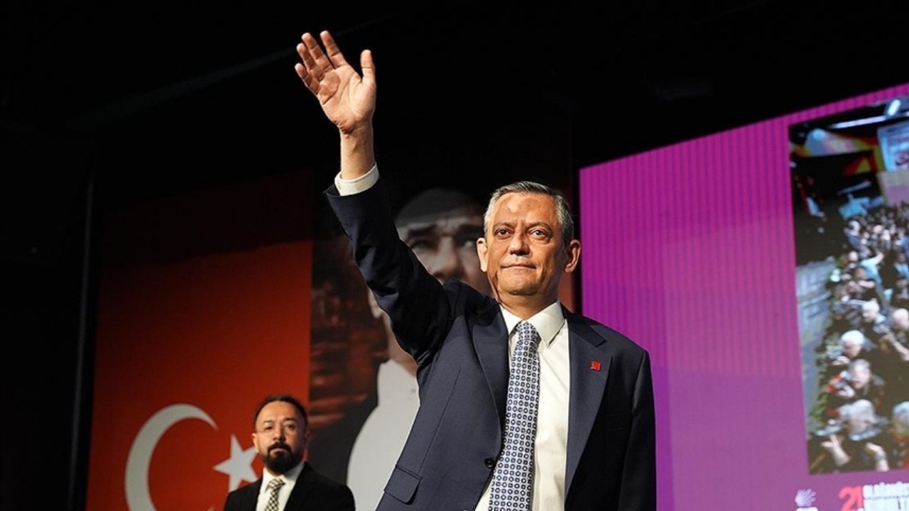 Özgür Özel: CHP sürece katkı sunmak istiyor