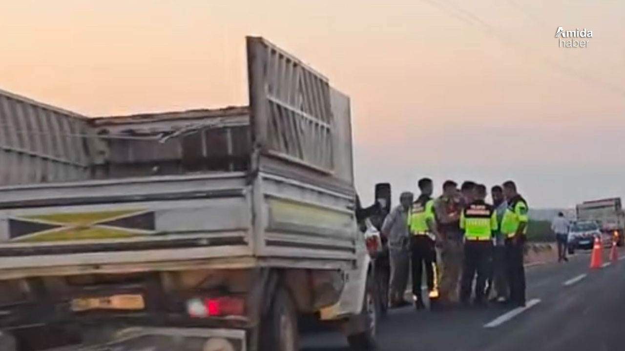 Siverek’te iki pikap çarpıştı: 11 yaralı