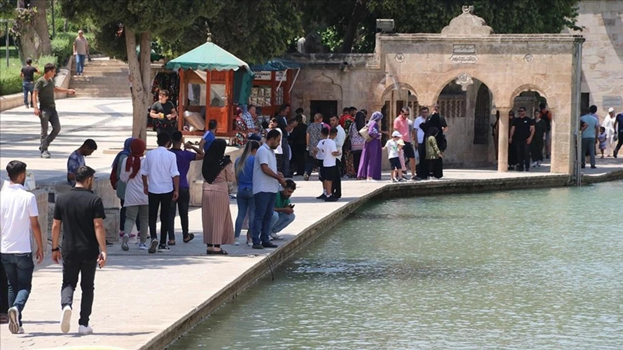 Şanlıurfa ve Kilis'te sıcak hava etkili oluyor