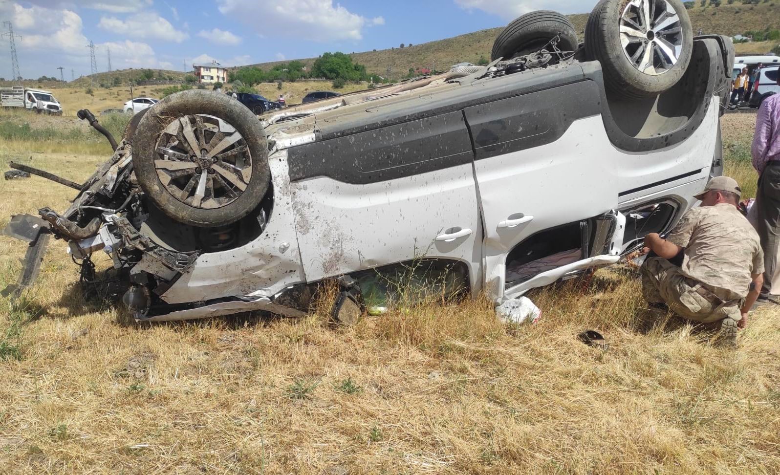 Bingöl'de feci kaza: 1 ölü, 6 yaralı
