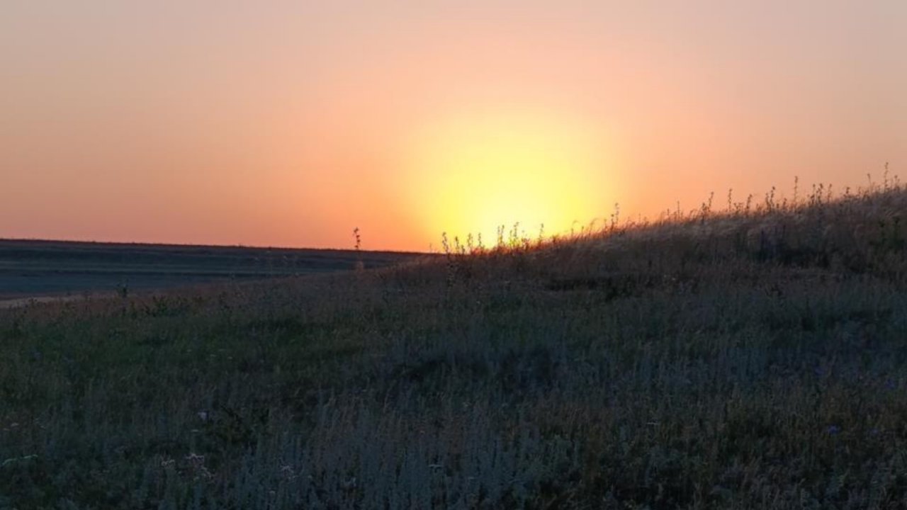 Gün doğumu Kars'ta büyüledi